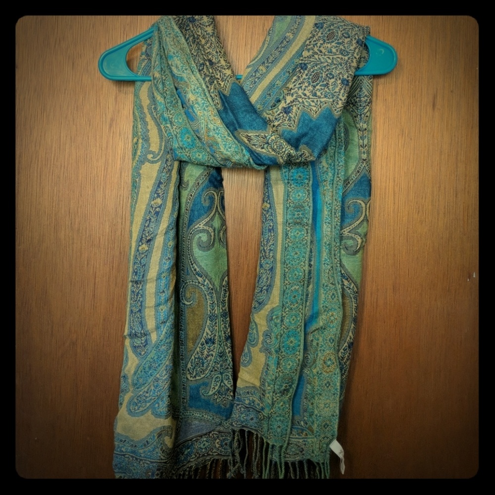 Scarf/wrap